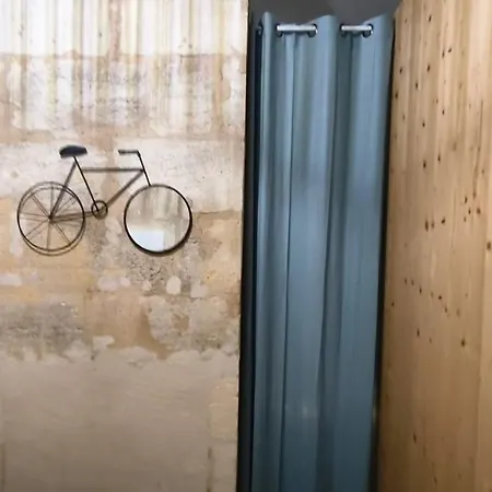 Rénové Et Climatisé Apartamento *